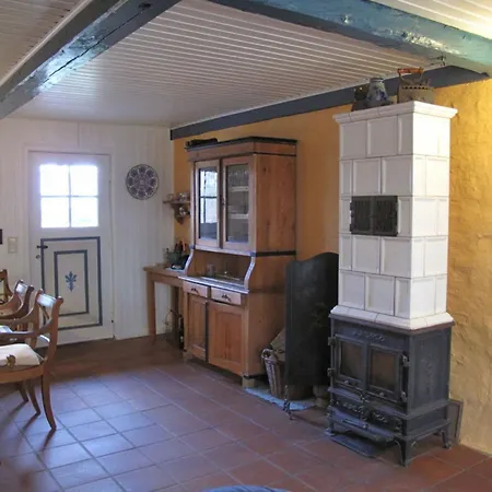 Romantic Thatched Roof House Schnarup-Thumby