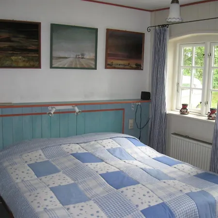 Apartment Romantic Thatched Roof House Schnarup-Thumby